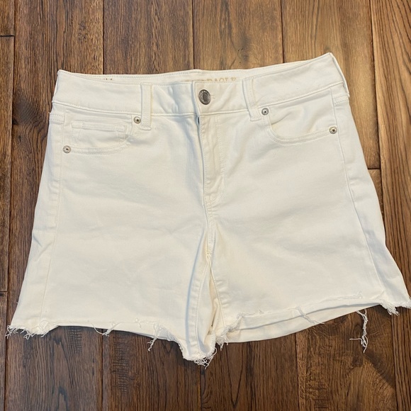 American Eagle Outfitters Pants - American Eagle White Midi Shorts